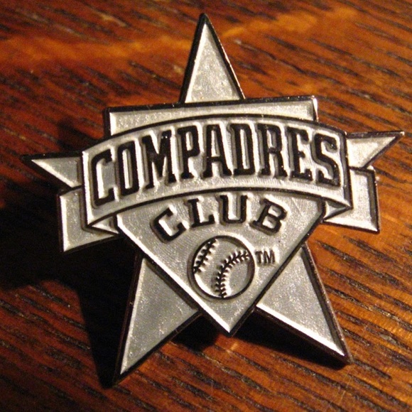 ⚾️ San Diego Padres Compadres Club Baseball Lapel Pin - Picture 1 of 4